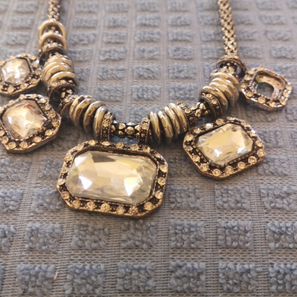 Necklace - Picture 2 of 2
